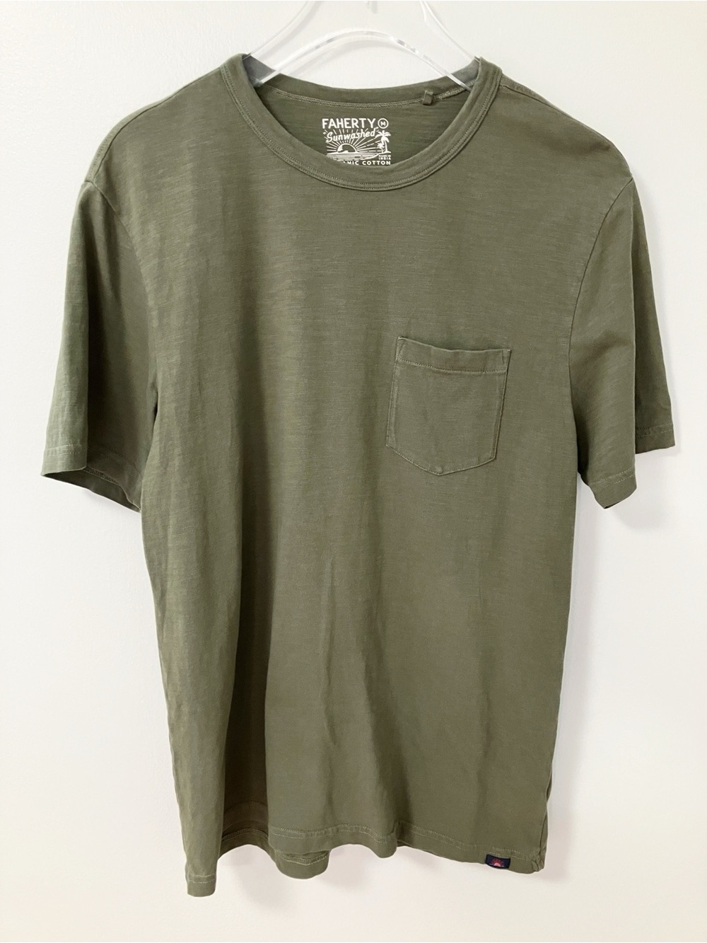 Faherty | Green Sunwashed Organic Cotton Pocket Tee M Eco Minimalist Sustaniable